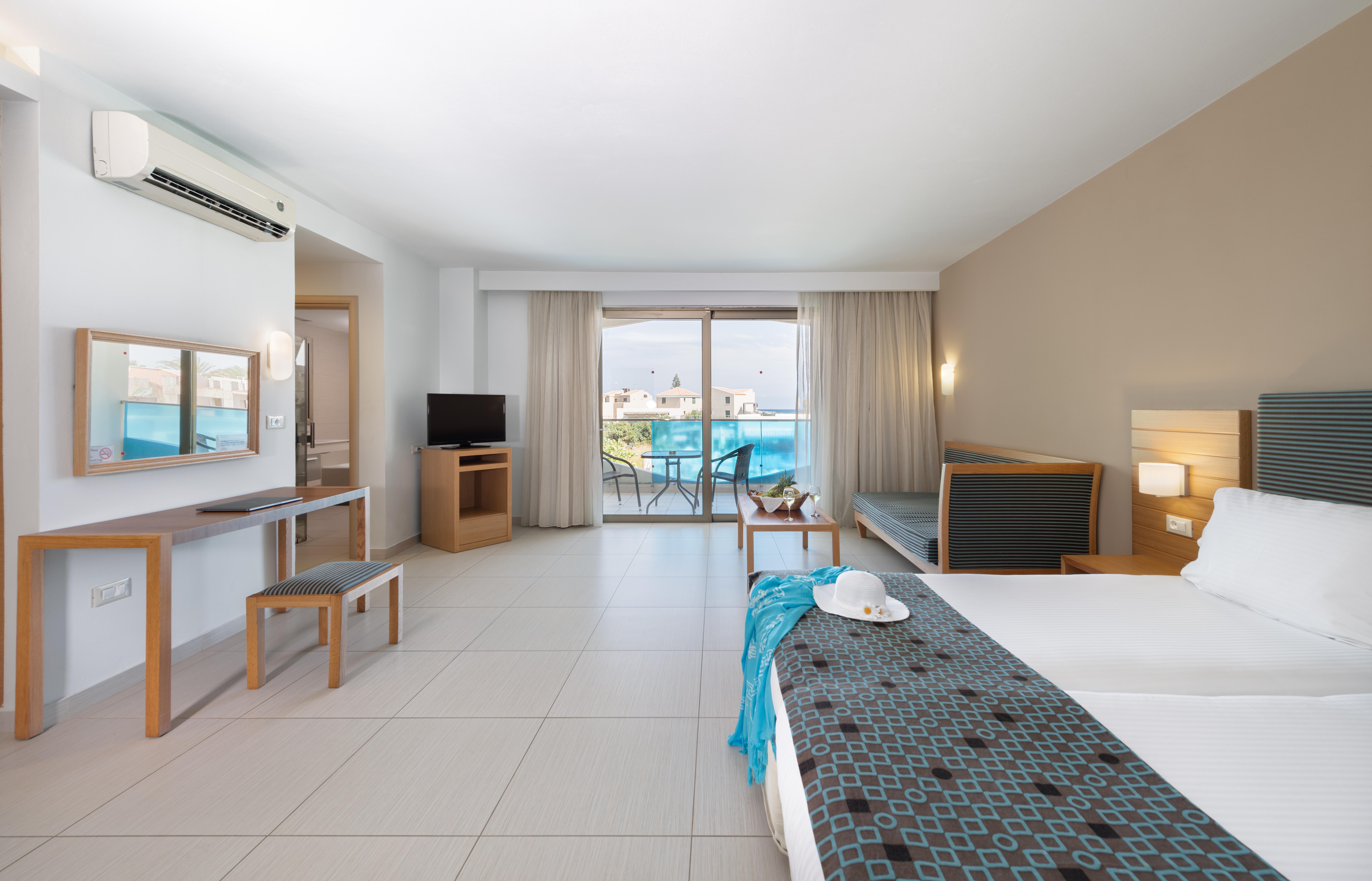 Iolida Beach By Smile Hotels Agia Marina Exterior foto