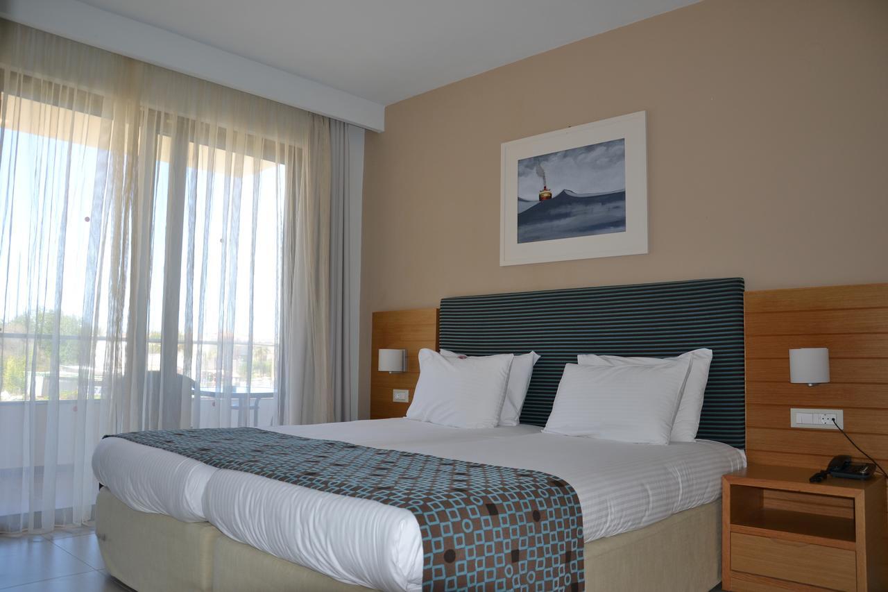 Iolida Beach By Smile Hotels Agia Marina Exterior foto